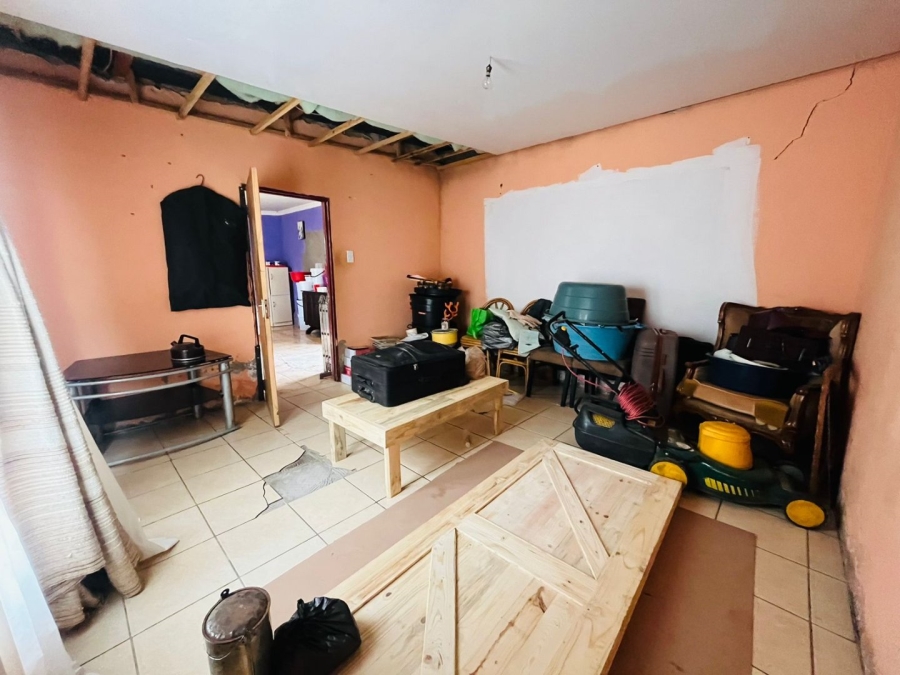 2 Bedroom Property for Sale in Bloemside 5 Free State